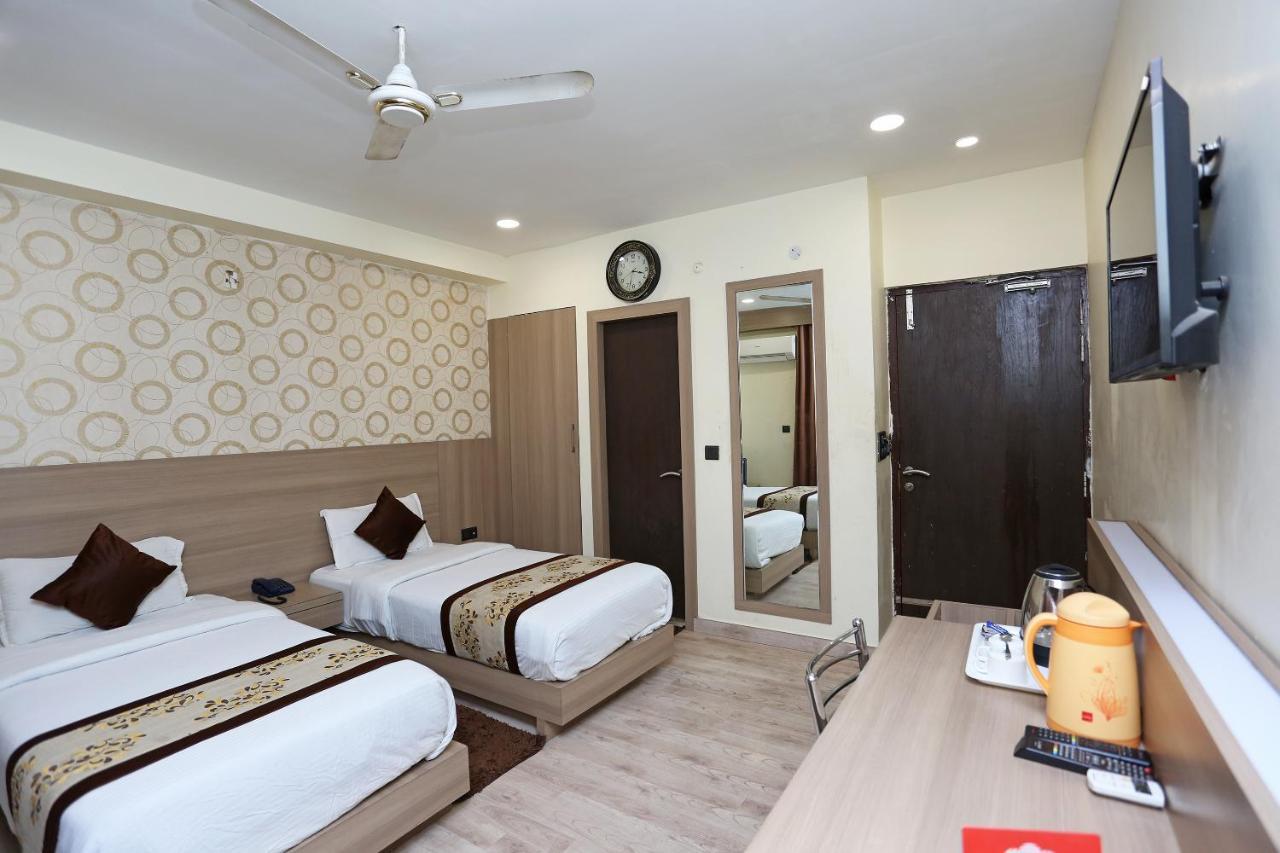 Capital O 5663 Gs Inn Chinhat Esterno foto