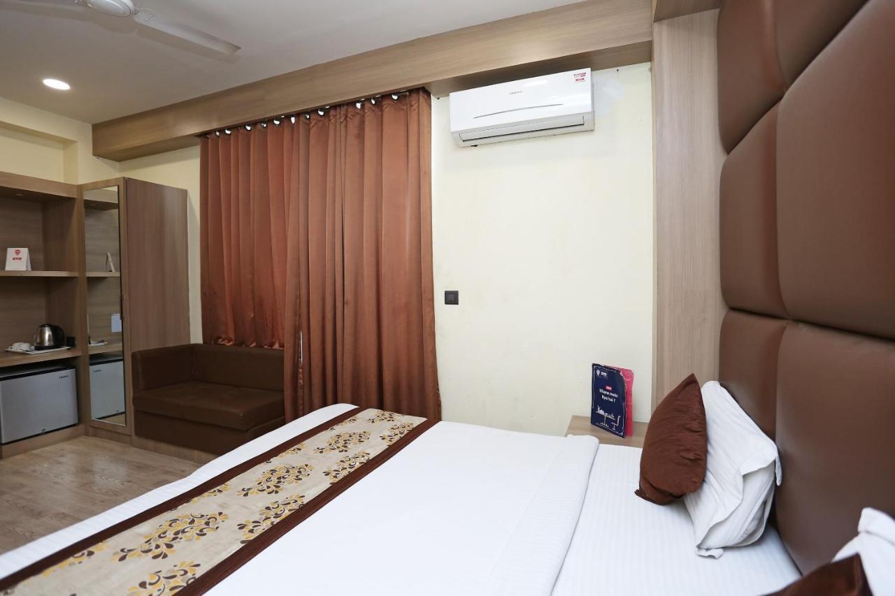 Capital O 5663 Gs Inn Chinhat Esterno foto